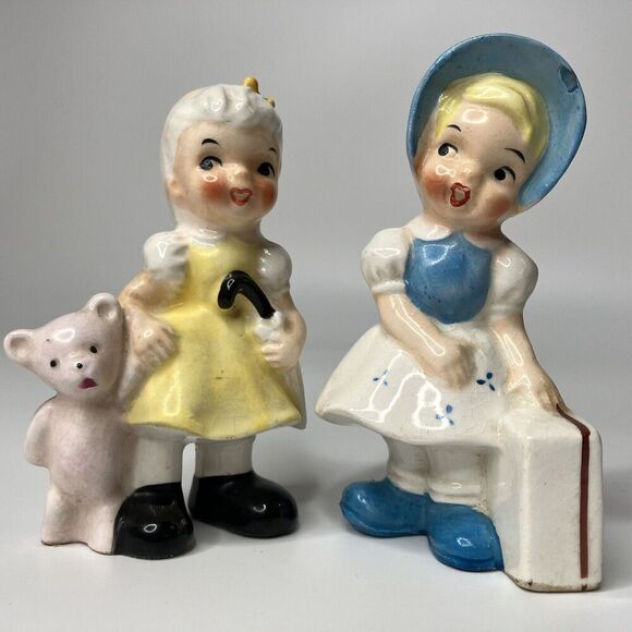 Other - Ucagco Vtg Figurine Set of 2 Girls Yellow Teddy Bear Blue Bonnet Suitcase READ